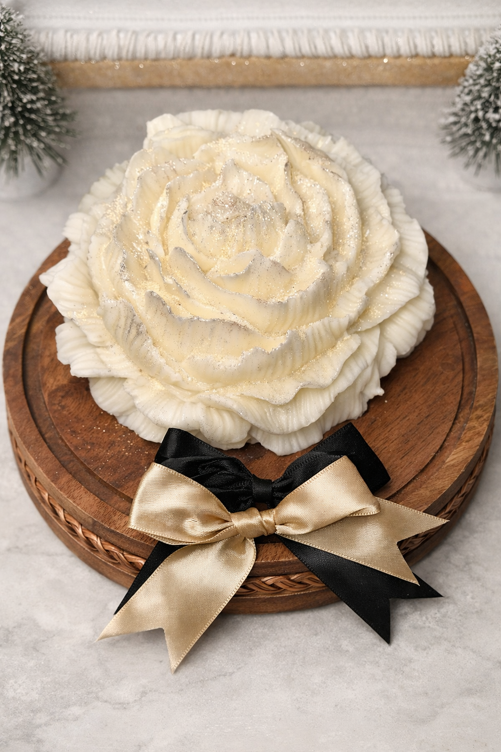 Peony in Crystal Vessel (Over 6”)